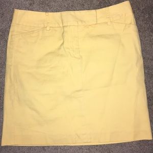 Nice yellow Loft skirt!
